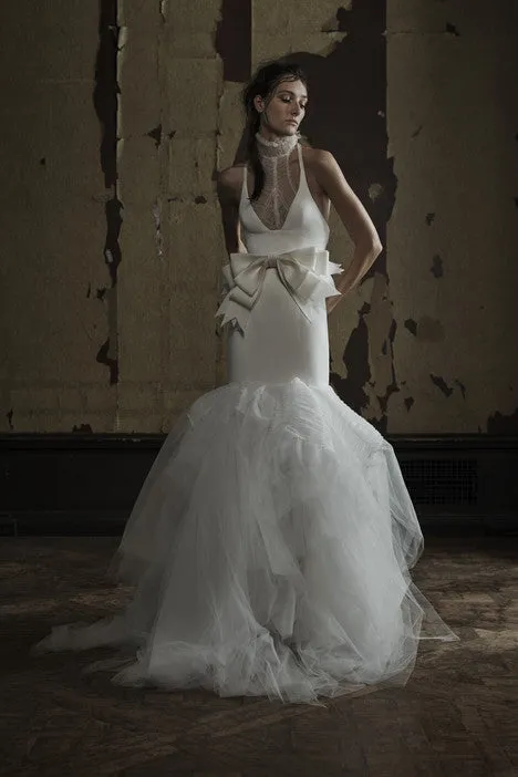 Dress 3870: Vera Wang "Amalia" waist 30