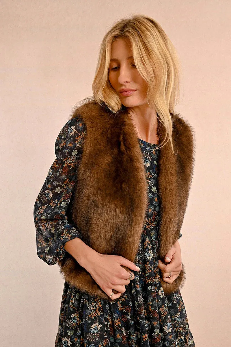 Long Haired Sleeveless Vest - Brown