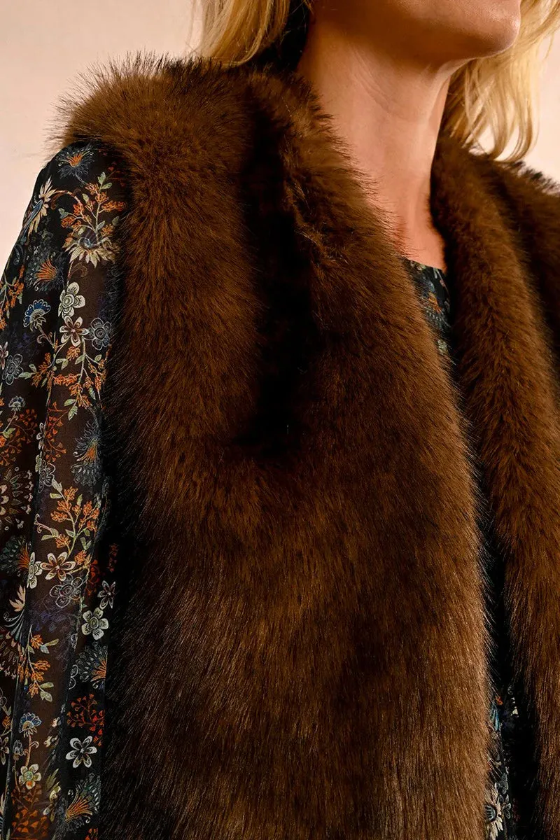 Long Haired Sleeveless Vest - Brown