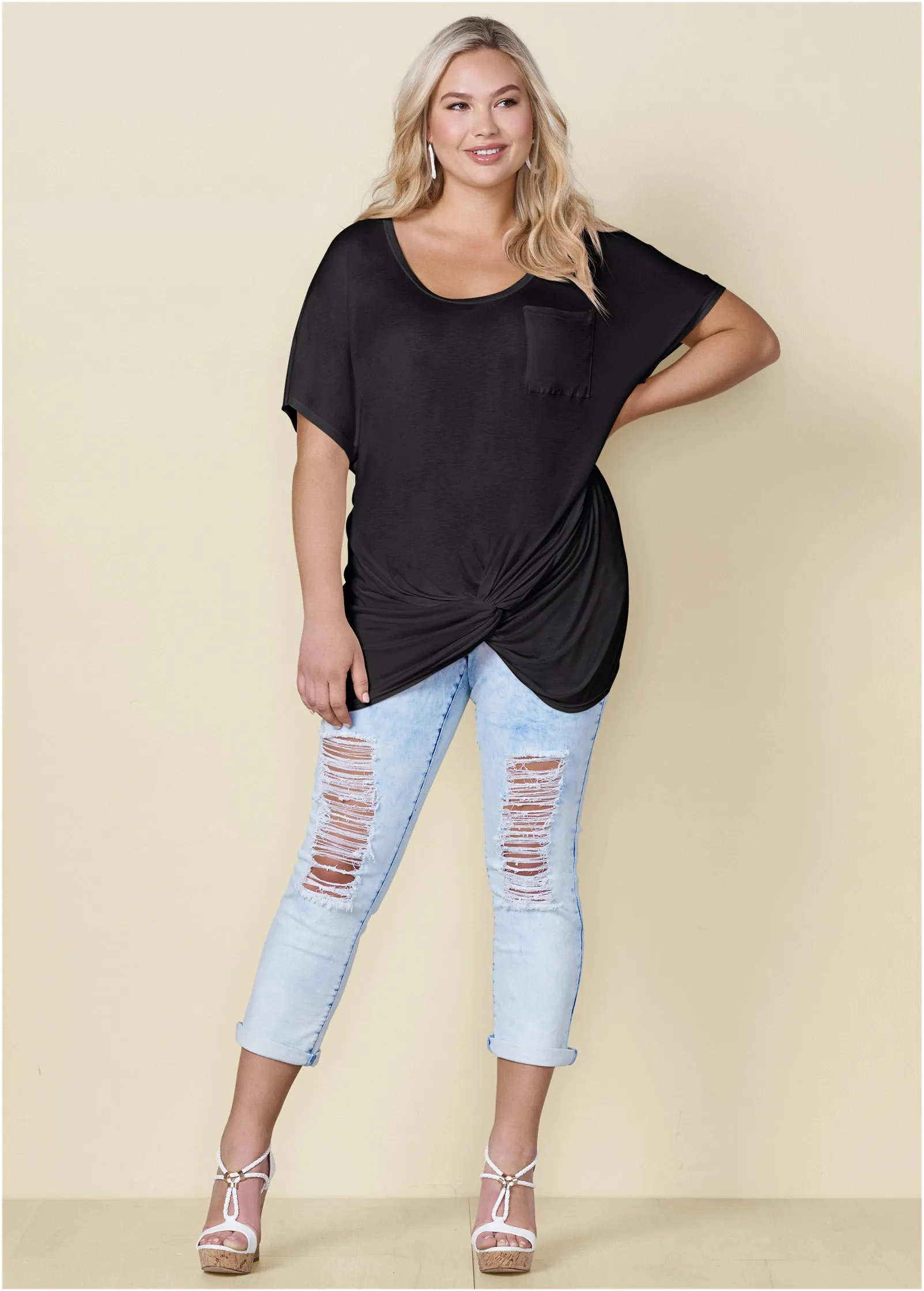 Twisted Knot Detail Tee - Black